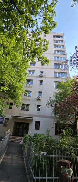 Titan- Camil Ressu, langa metrou, stradal, bloc retras,liniste!